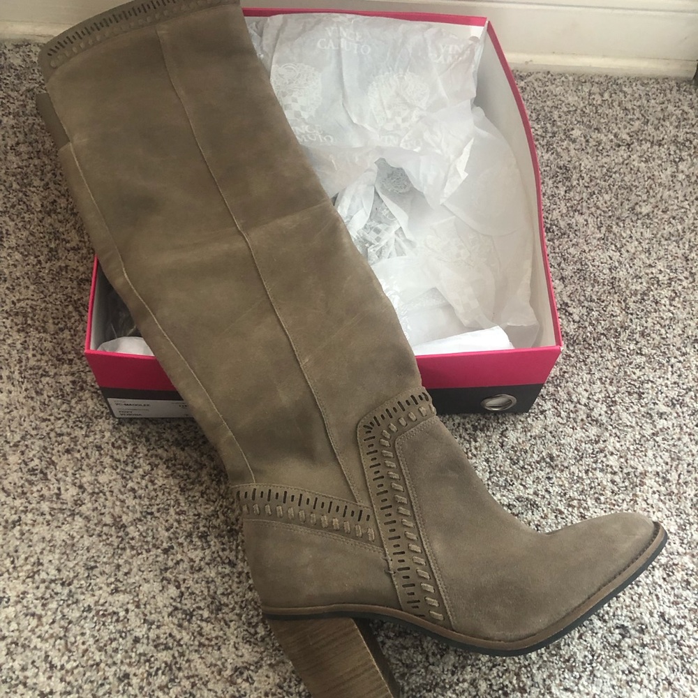 New Vince Camuto Boots size 12M